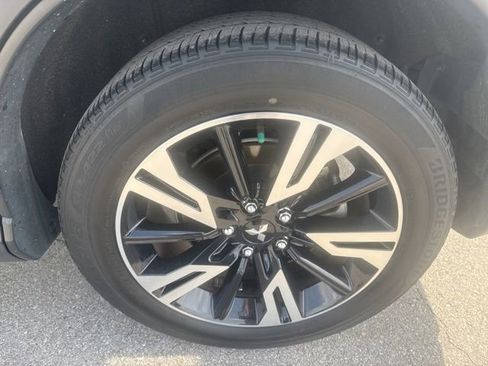 Used 2024 Mitsubishi Eclipse Cross SE AWD/4WD image 11