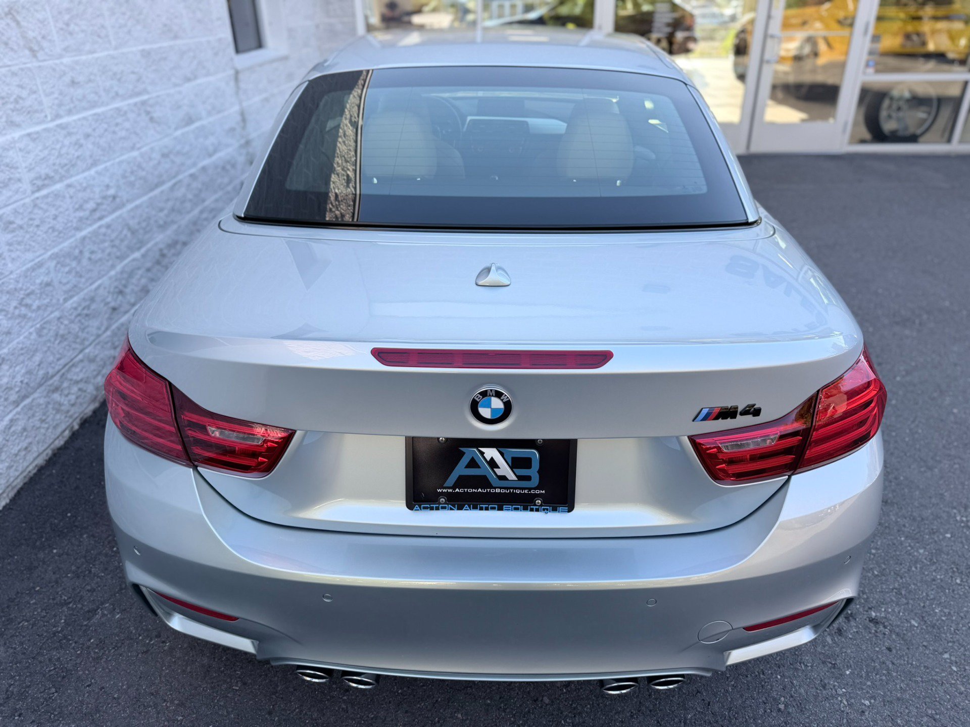 Used 2015 BMW M4 Convertible RWD image 48