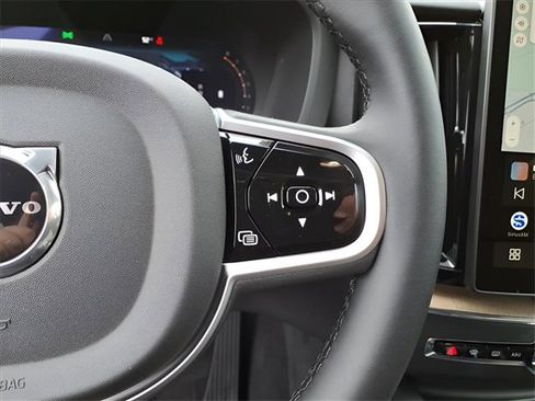 New 2026 Volvo XC60 B5 Core w/ Protection Package Premier image 17