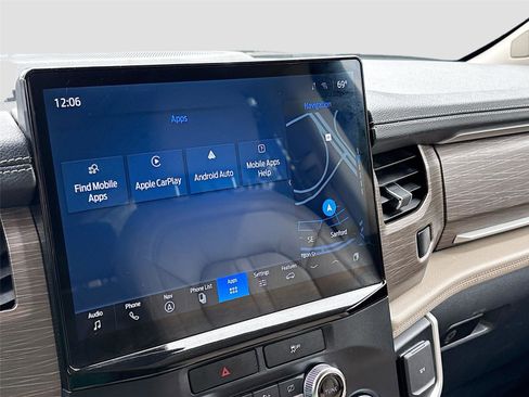 Used 2023 Ford Expedition Max Limited image 14