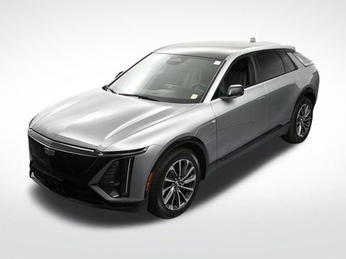 Certified 2026 Cadillac Lyriq Sport AWD/4WD image 16