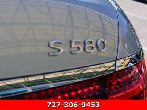 Certified 2024 Mercedes-Benz Maybach S 580 4MATIC image 9