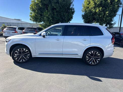 Certified 2025 Volvo XC90 B6 Plus w/ Protection Package Premier image 7