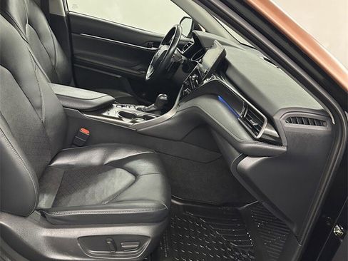 Used 2022 Toyota Camry XSE image 37