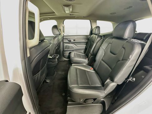 Used 2025 Kia Telluride S AWD/4WD image 30