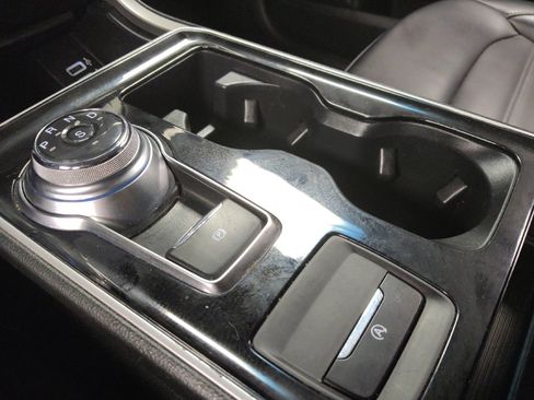 Used 2020 Ford Edge SEL w/ Convenience Package FWD image 26