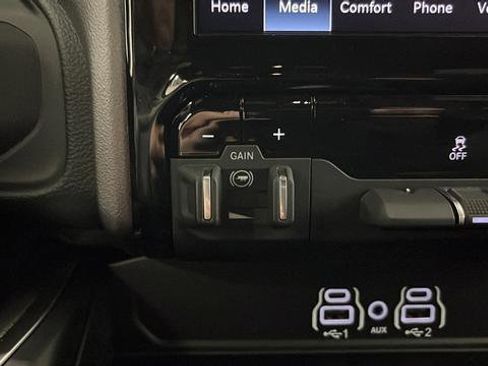New 2026 RAM 2500 Big Horn AWD/4WD image 31