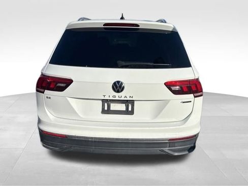 Used 2022 Volkswagen Tiguan SE AWD/4WD image 15