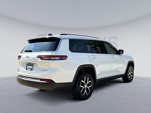 Used 2023 Jeep Grand Cherokee L Limited AWD/4WD image 7