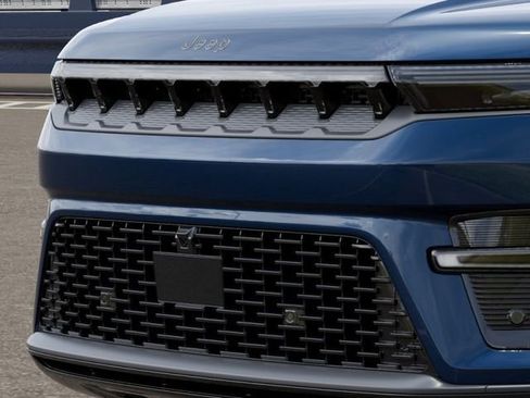 New 2026 Jeep Grand Wagoneer Limited AWD/4WD image 11