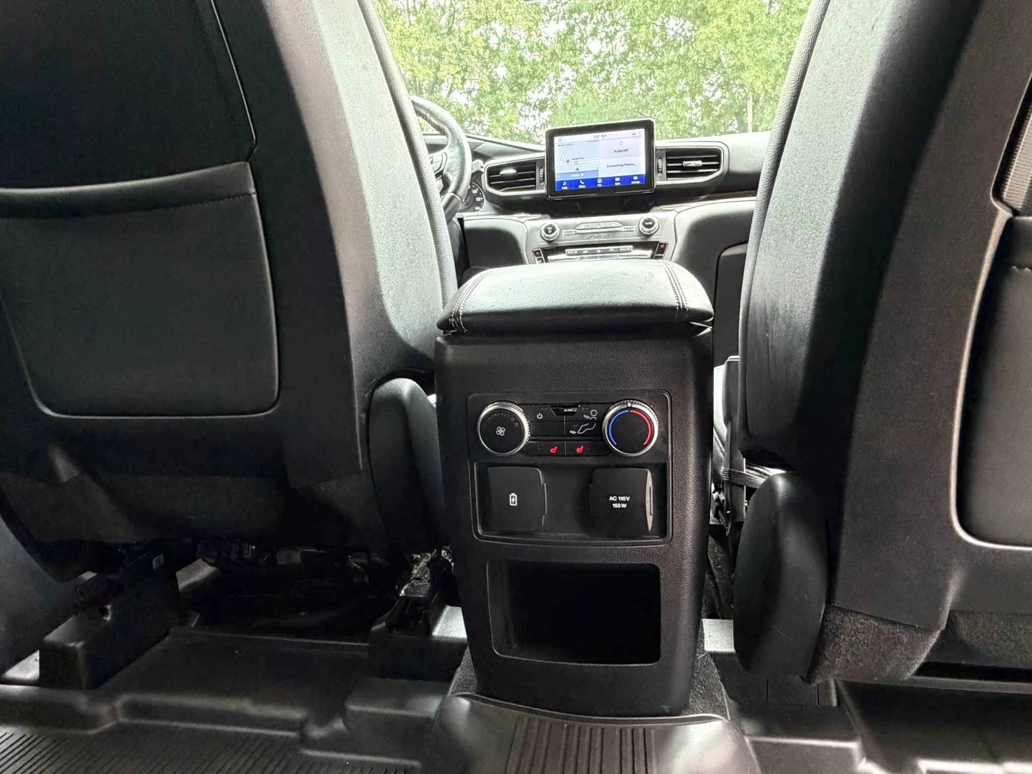 Used 2020 Ford Explorer Limited w/ Class III Trailer Tow Package AWD/4WD image 16
