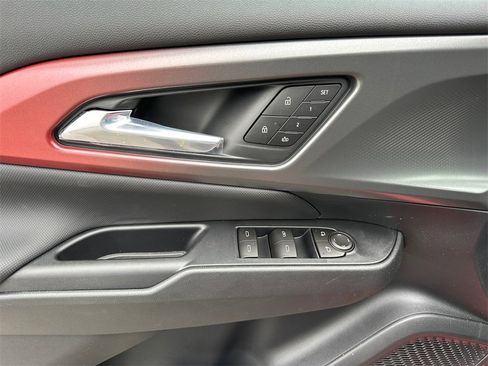 New 2026 Chevrolet Equinox EV RS image 11