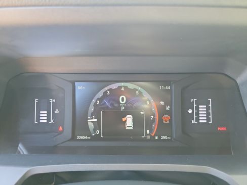 Used 2025 Toyota 4Runner SR5 AWD/4WD image 24
