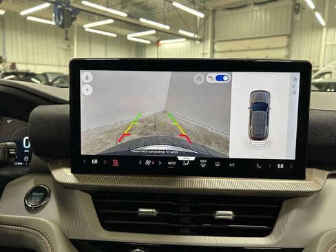 New 2026 Ford Explorer Active w/ Active Comfort Package image 21