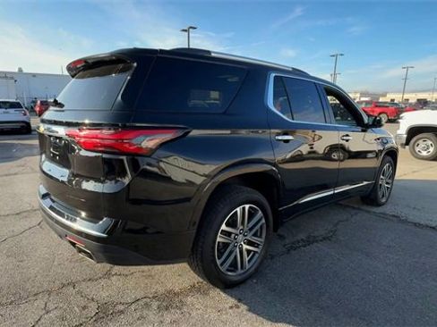 Used 2023 Chevrolet Traverse High Country w/ LPO, Floor Liner Package image 8