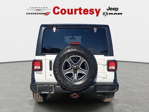 Used 2018 Jeep Wrangler Unlimited Sport S image 6