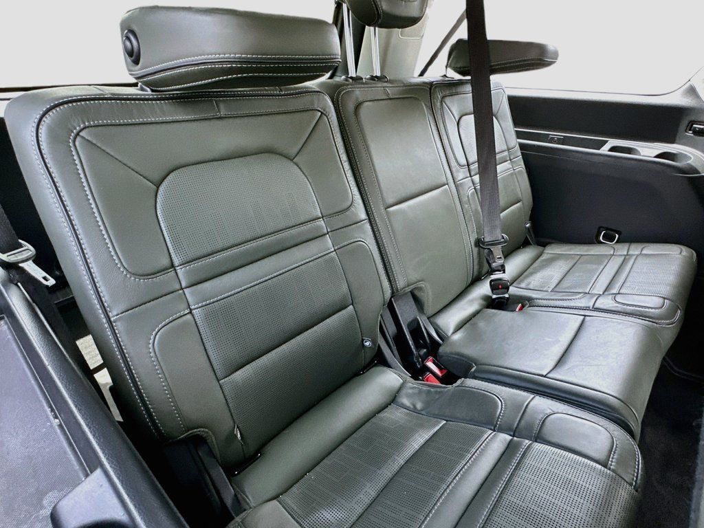Used 2022 Lincoln Navigator L Black Label AWD/4WD image 30