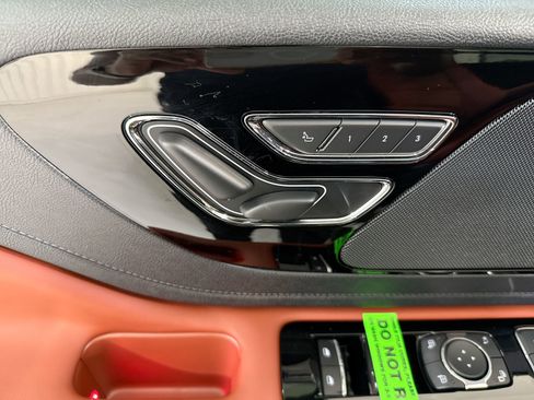 New 2025 Lincoln Aviator Reserve image 11