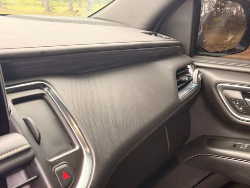 Used 2023 GMC Yukon SLT RWD image 19