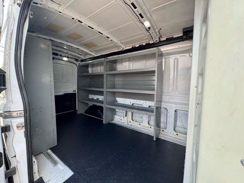 Used 2022 Ford Transit 350 Medium Roof RWD image 18