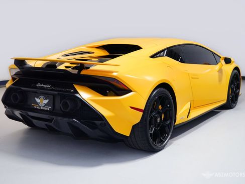 Used 2023 Lamborghini Huracan Tecnica RWD image 6