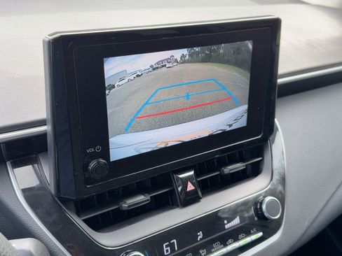 Used 2023 Toyota Corolla LE image 23