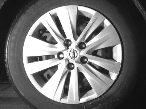 Used 2025 Nissan Sentra S FWD image 13