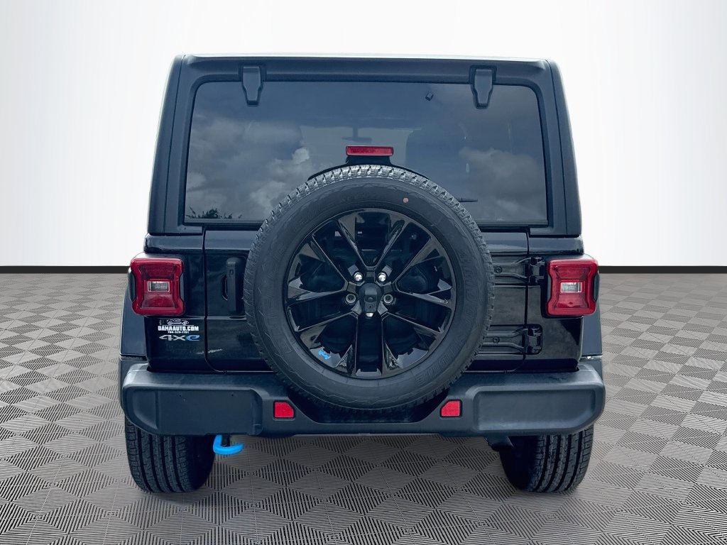 Certified 2023 Jeep Wrangler Unlimited Sahara AWD/4WD image 7
