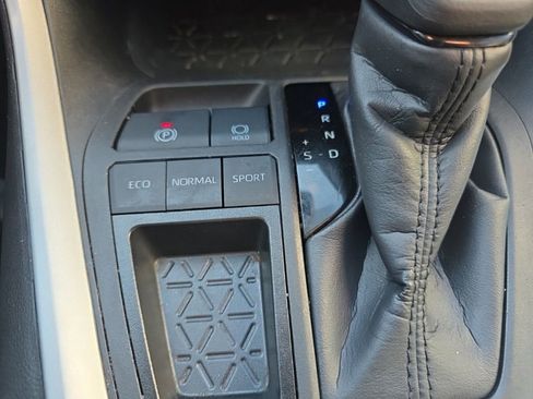 Used 2024 Toyota RAV4 LE image 24