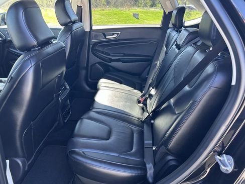 Used 2022 Ford Edge Titanium image 21
