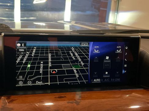 Used 2017 Lexus LX 570 4WD image 18