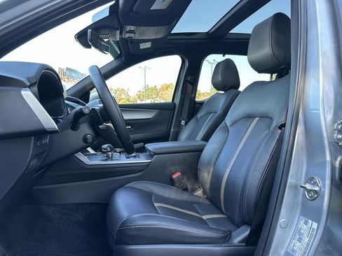 Certified 2025 MAZDA CX-90 3.3 Turbo S w/ Premium Package image 11