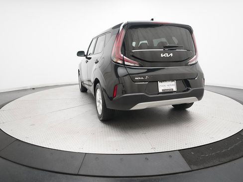 Certified 2023 Kia Soul LX w/ LX Technology Package image 32