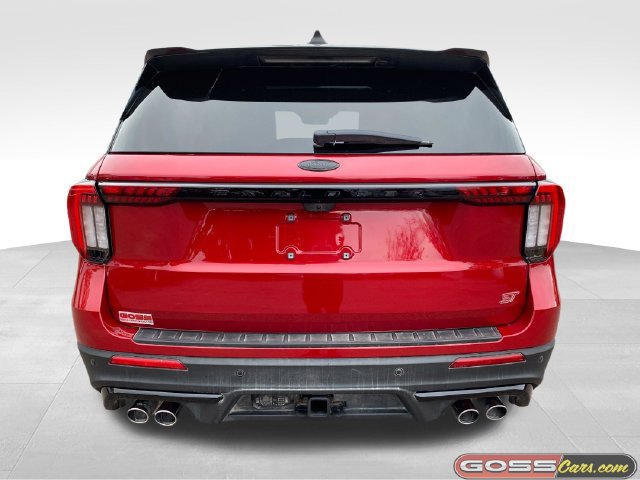 Used 2025 Ford Explorer ST AWD/4WD image 4