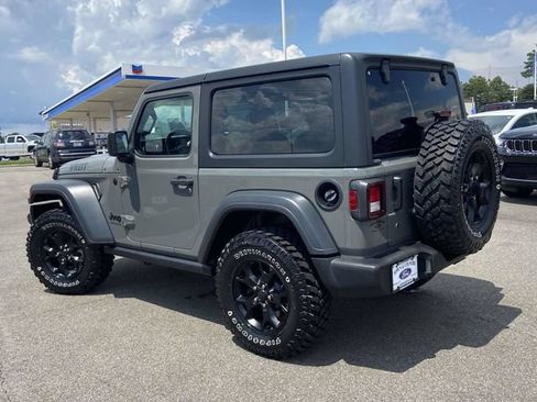Used 2020 Jeep Wrangler Sport AWD/4WD image 5