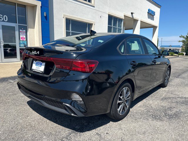 Used 2023 Kia Forte LXS FWD image 15