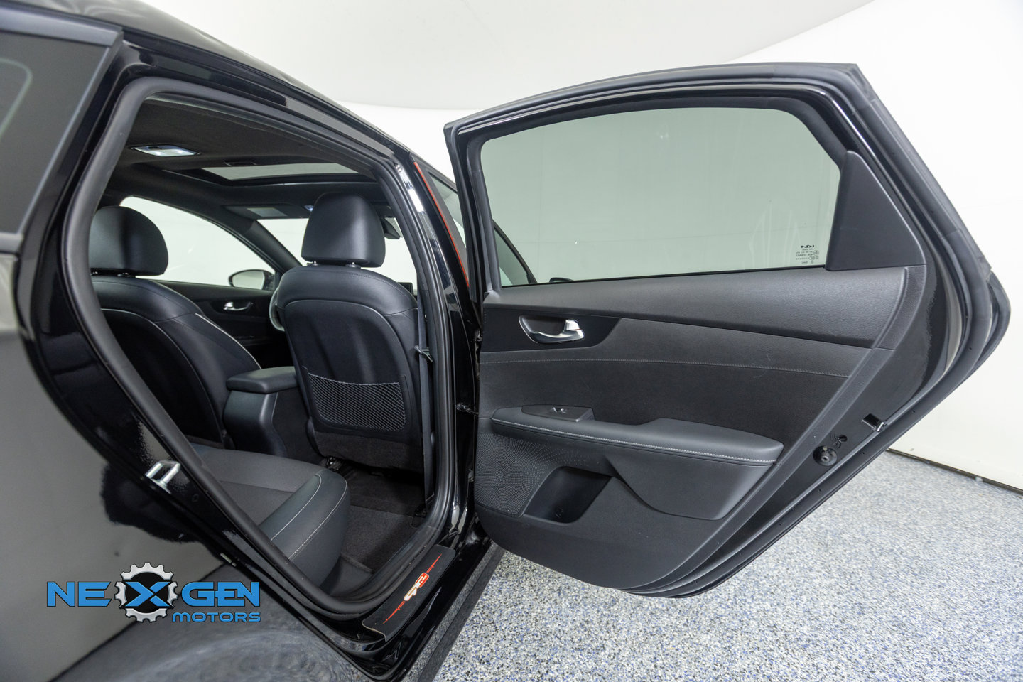 Used 2024 Kia Forte GT-Line w/ GT-Line Premium Package FWD image 34