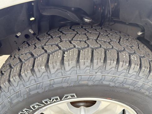 Used 2019 Ford F150 XLT image 6