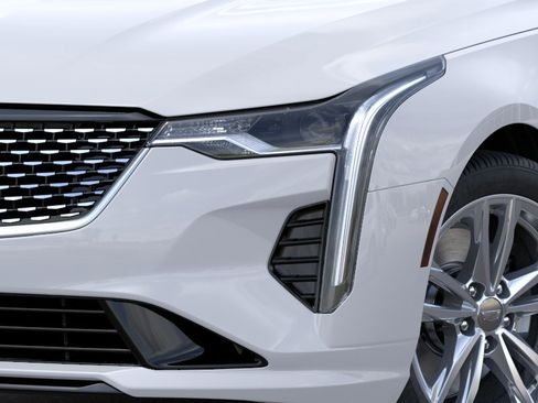 Used 2026 Cadillac CT4 Luxury RWD image 10