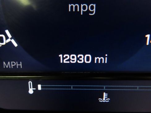 Used 2025 Chevrolet Silverado 1500 LT image 12