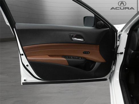 Used 2021 Acura ILX w/ Premium Package image 8