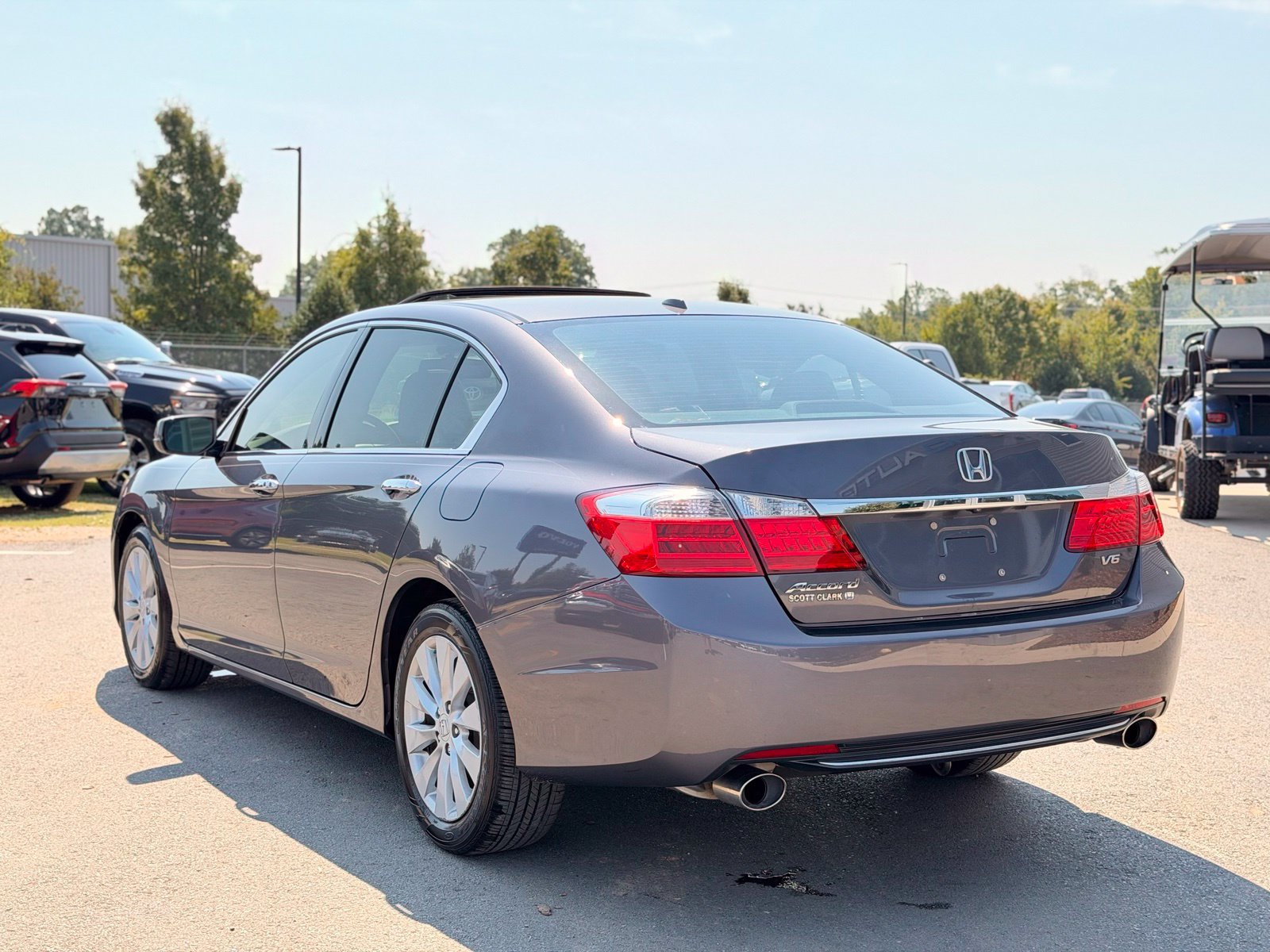Used 2015 Honda Accord EX-L image 11