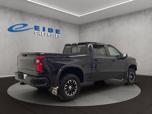 Used 2022 Chevrolet Silverado 1500 ZR2 w/ Technology Package image 5