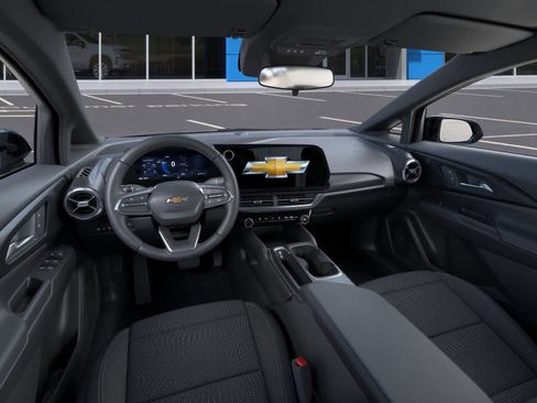 New 2026 Chevrolet Equinox EV LT image 15