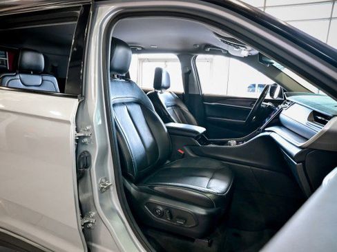 Used 2021 Jeep Grand Cherokee L Limited image 29