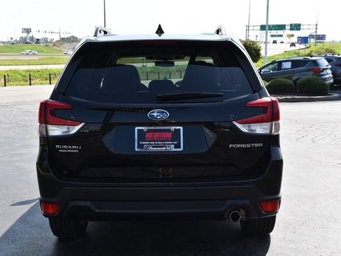 Used 2022 Subaru Forester Limited AWD/4WD image 6