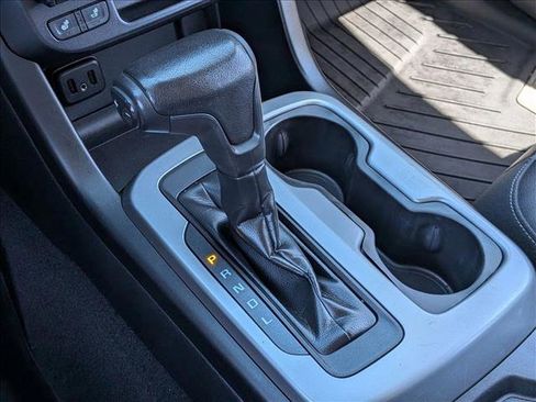 Used 2020 Chevrolet Colorado ZR2 image 12