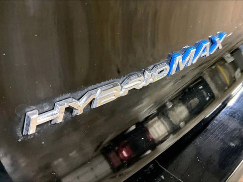 Used 2023 Toyota Crown Platinum image 10