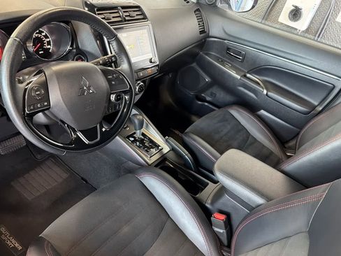 Used 2024 Mitsubishi Outlander Sport SE image 13