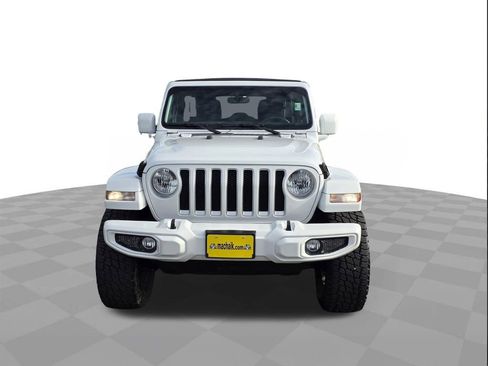Used 2021 Jeep Wrangler Unlimited Sahara image 2